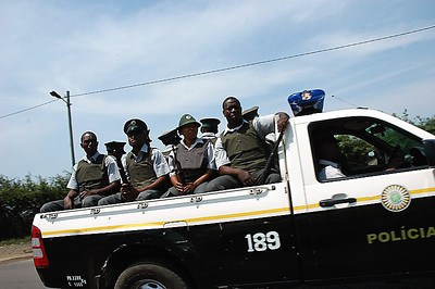  > Police in Maputo..they want your money